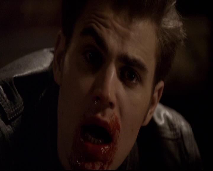 VampireDiariesWorld-dot-org_2x22AsILayDying1902.jpg