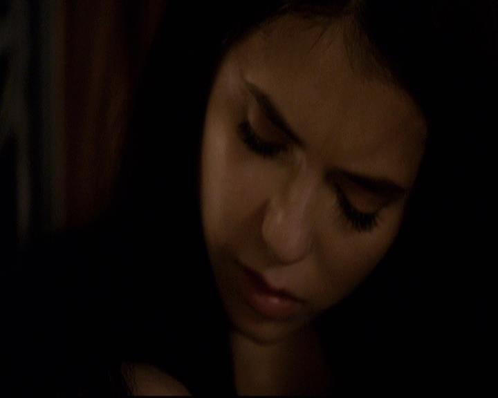 VampireDiariesWorld-dot-org_2x22AsILayDying1924.jpg