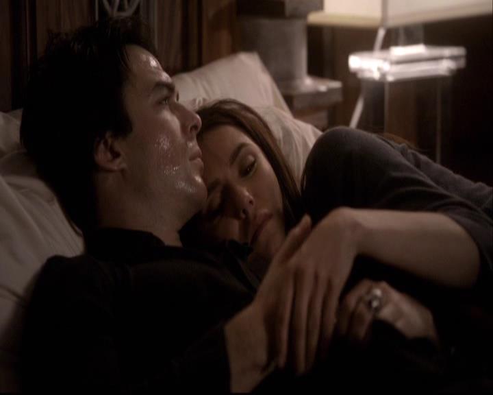 VampireDiariesWorld-dot-org_2x22AsILayDying1960.jpg