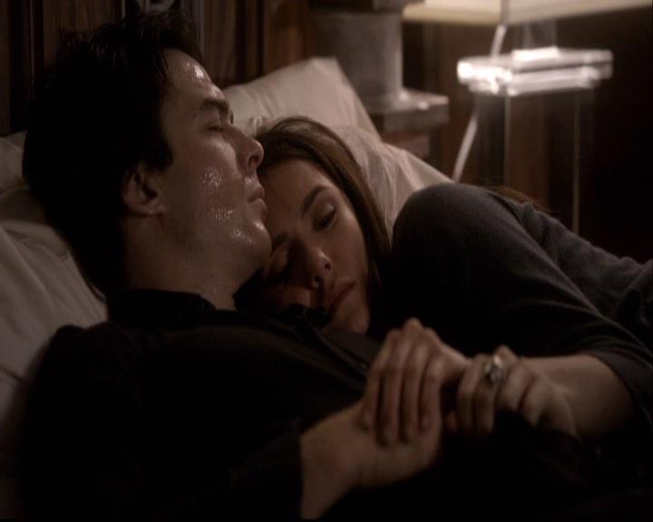 VampireDiariesWorld-dot-org_2x22AsILayDying1961.jpg