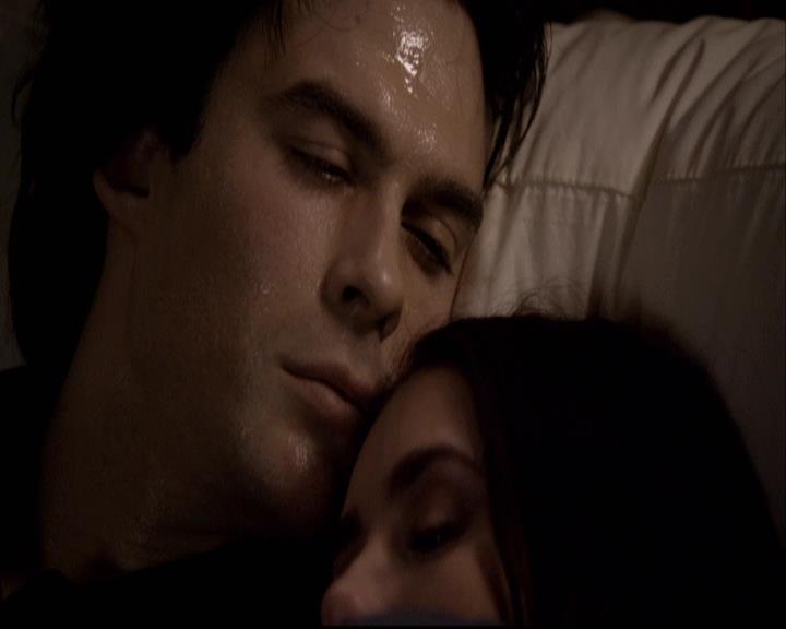 VampireDiariesWorld-dot-org_2x22AsILayDying1962.jpg