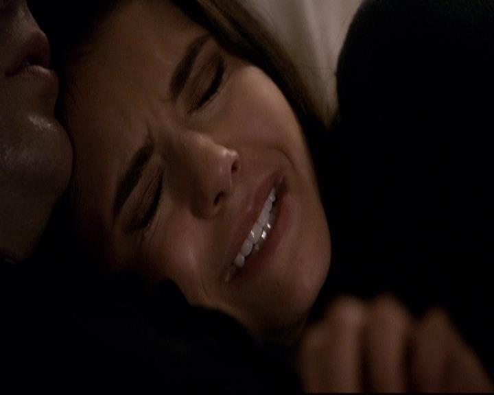 VampireDiariesWorld-dot-org_2x22AsILayDying1967.jpg