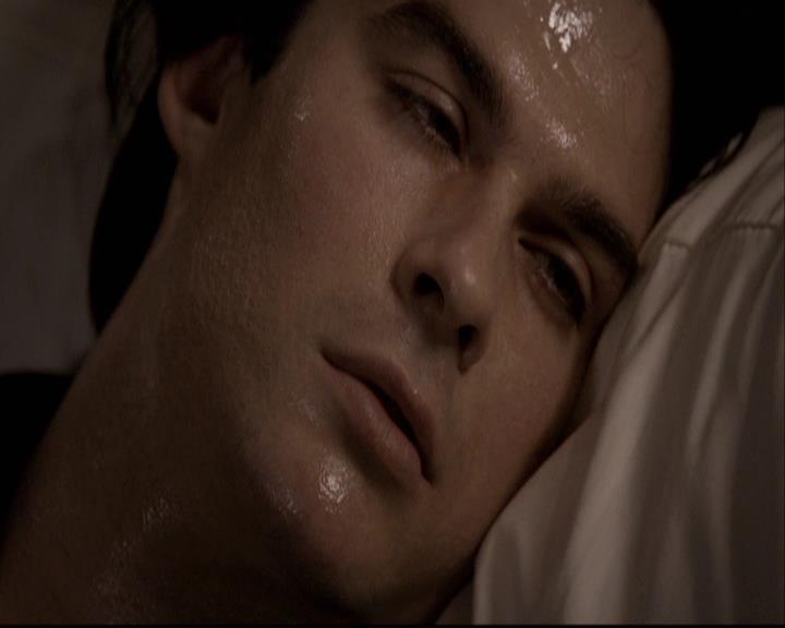 VampireDiariesWorld-dot-org_2x22AsILayDying2000.jpg