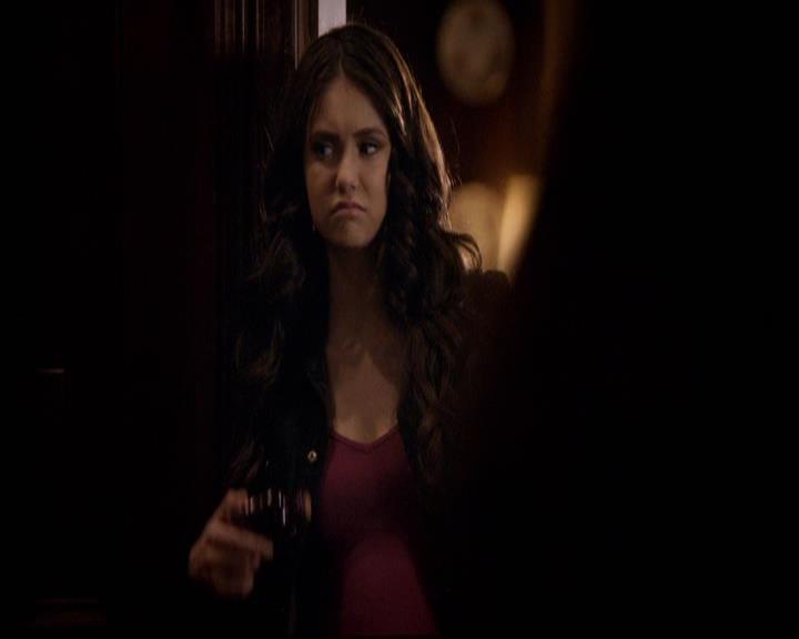 VampireDiariesWorld-dot-org_2x22AsILayDying2028.jpg