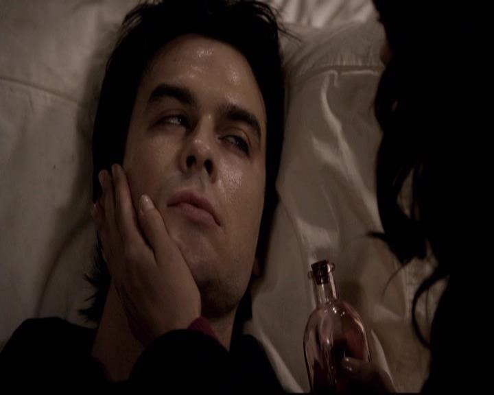 VampireDiariesWorld-dot-org_2x22AsILayDying2047.jpg