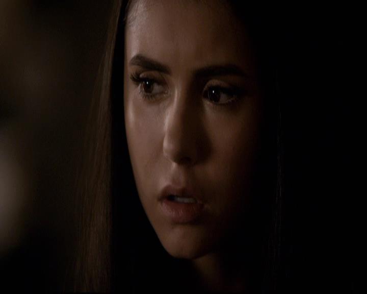 VampireDiariesWorld-dot-org_2x22AsILayDying2066.jpg