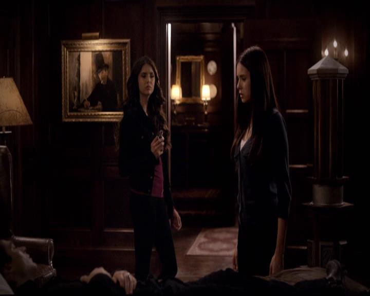VampireDiariesWorld-dot-org_2x22AsILayDying2074.jpg