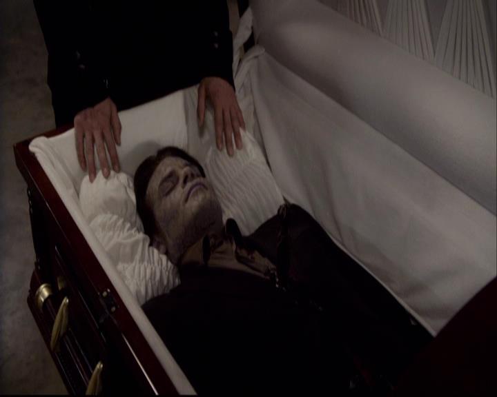 VampireDiariesWorld-dot-org_2x22AsILayDying2092.jpg