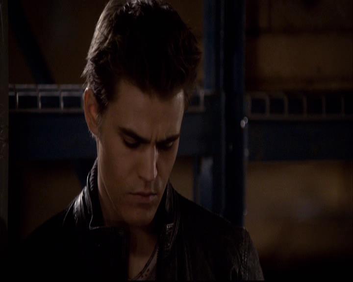 VampireDiariesWorld-dot-org_2x22AsILayDying2110.jpg