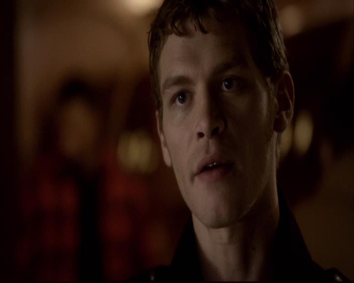 VampireDiariesWorld-dot-org_2x22AsILayDying2124.jpg