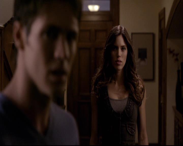 VampireDiariesWorld-dot-org_2x22AsILayDying2270.jpg