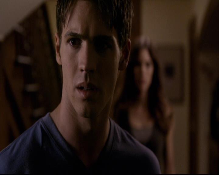 VampireDiariesWorld-dot-org_2x22AsILayDying2271.jpg