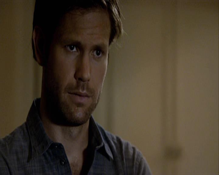 VampireDiariesWorld-dot-org_Seizoen2-DVDExtras-HerOwnWorstEnemy_ElenaKatherineandNina0005.jpg