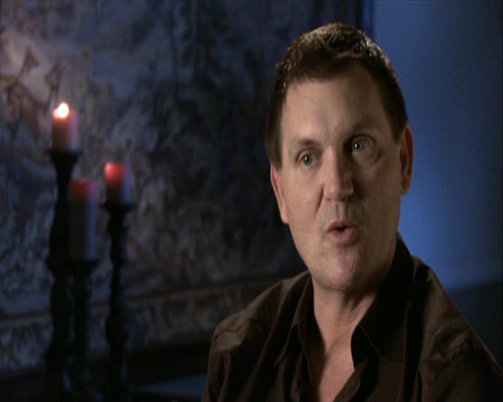 VampireDiariesWorld-dot-org_Seizoen2-DVDExtras-HerOwnWorstEnemy_ElenaKatherineandNina0048.jpg