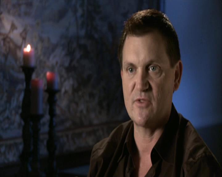 VampireDiariesWorld-dot-org_Seizoen2-DVDExtras-HerOwnWorstEnemy_ElenaKatherineandNina0236.jpg
