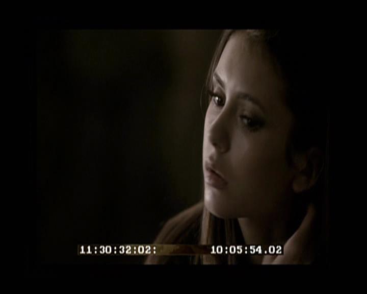 VampireDiariesWorld-dot-org_Seizoen2-DVDExtras-HerOwnWorstEnemy_ElenaKatherineandNina0246.jpg