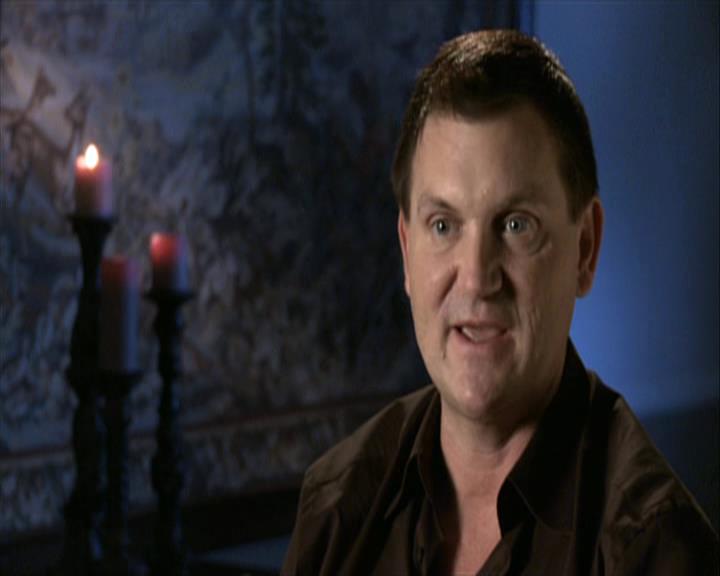 VampireDiariesWorld-dot-org_Seizoen2-DVDExtras-HerOwnWorstEnemy_ElenaKatherineandNina0353.jpg