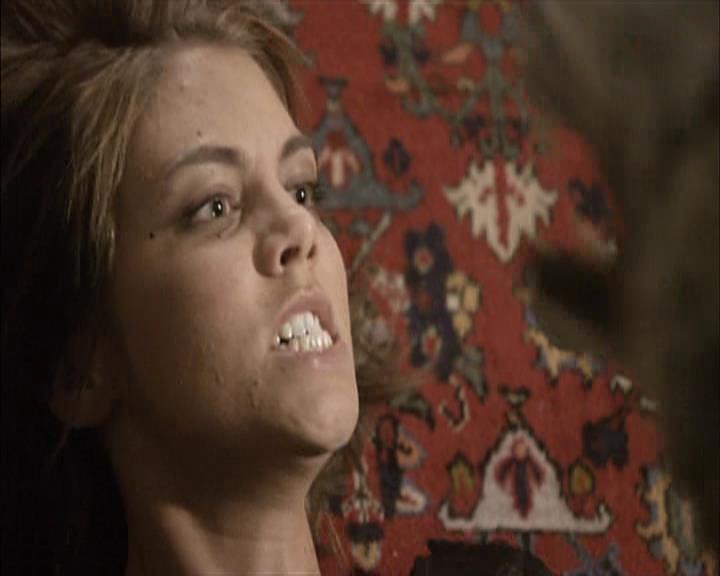 VampireDiariesWorld-dot-org_Seizoen2-DVDExtras-PagesOfTheWolf-BuildingTheBeast0240.jpg