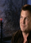 VampireDiariesWorld-dot-org_Seizoen2-DVDExtras-PagesOfTheWolf-BuildingTheBeast0279.jpg