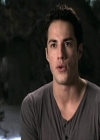 VampireDiariesWorld-dot-org_Seizoen2-DVDExtras-PagesOfTheWolf-HowlingAtTheMoon0048.jpg