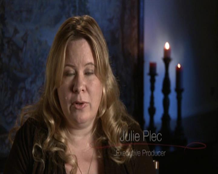 VampireDiariesWorld-dot-org_Seizoen2-DVDExtras-PagesOfTheWolf-TheMythAndTheMystery0021.jpg VampireDiariesWorld-dot-org_Seizoen2-DVDExtras-PagesOfTheWolf-TheMythAndTheMystery0021.jpg