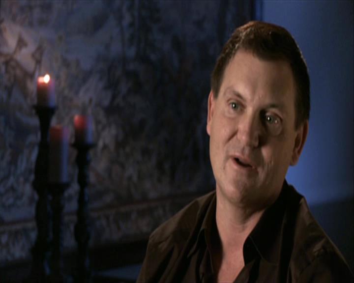 VampireDiariesWorld-dot-org_Seizoen2-DVDExtras-PagesOfTheWolf-TheMythAndTheMystery0276.jpg VampireDiariesWorld-dot-org_Seizoen2-DVDExtras-PagesOfTheWolf-TheMythAndTheMystery0276.jpg