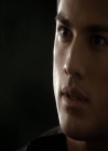 VampireDiariesWorld-dot-org_Seizoen2-DVDExtras-PagesOfTheWolf-TheMythAndTheMystery0085.jpg