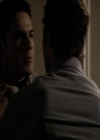 VampireDiariesWorld-dot-org_Seizoen2-DVDExtras-PagesOfTheWolf-TheMythAndTheMystery0128.jpg