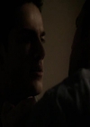 VampireDiariesWorld-dot-org_Seizoen2-DVDExtras-PagesOfTheWolf-TheMythAndTheMystery0132.jpg