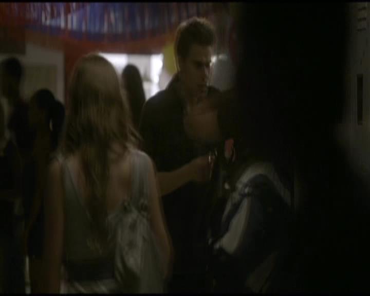 VampireDiariesWorld-dot-org_Seizoen2-DVDExtras-SecondBite0047.jpg