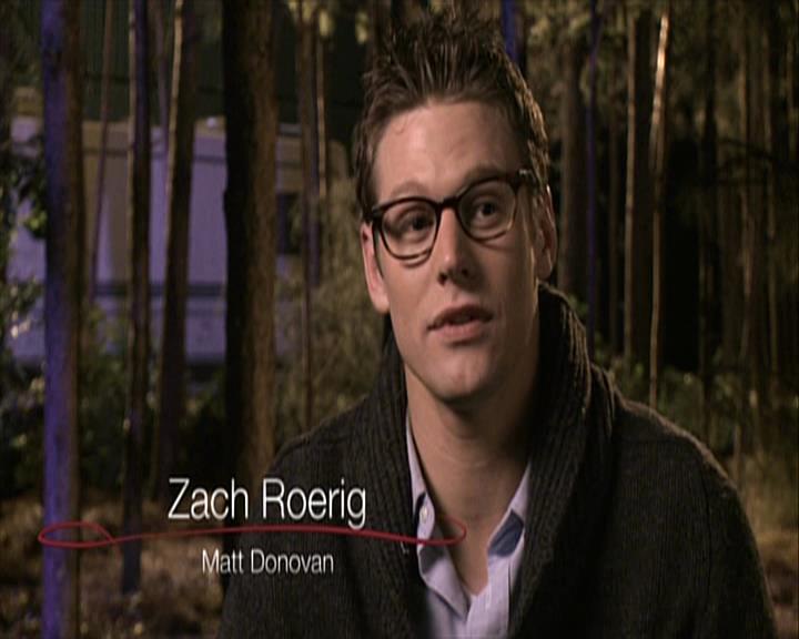 VampireDiariesWorld-dot-org_Seizoen2-DVDExtras-ThePerfectLoveTriangle-VampiresWerewolvesWitches0053.jpg