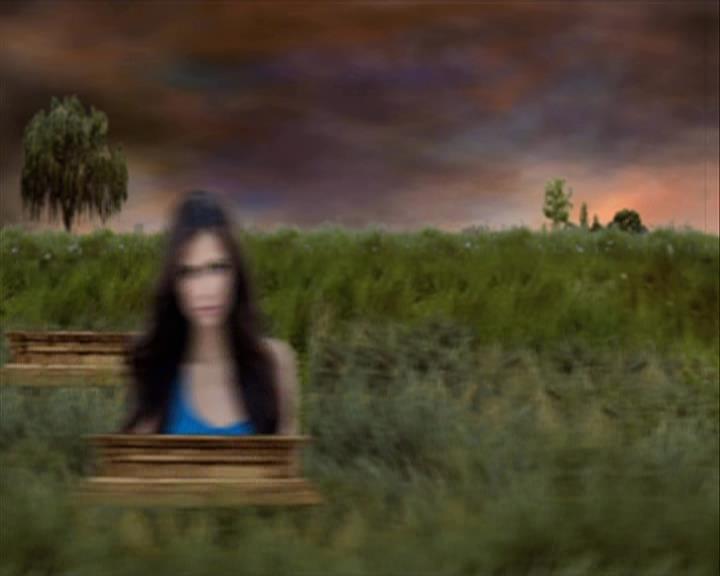 VampireDiariesWorld-dot-org_Seizoen2-DVDExtras-ThePerfectLoveTriangle-VampiresWerewolvesWitches0136.jpg