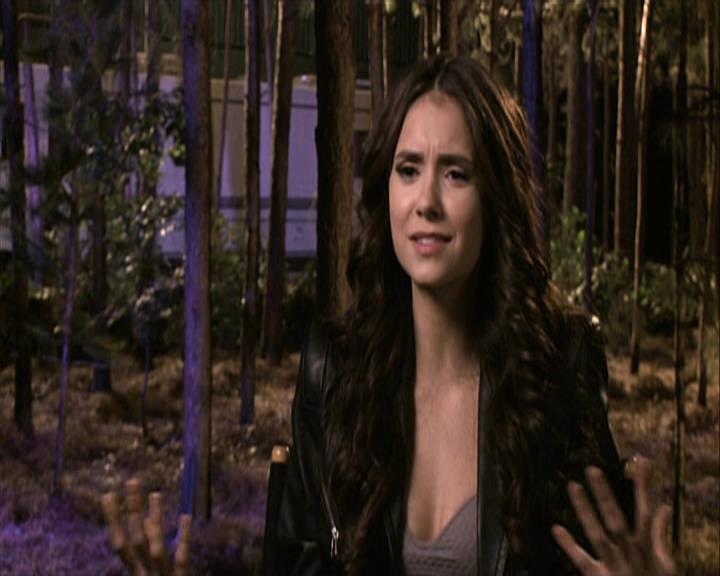 VampireDiariesWorld-dot-org_Seizoen2-DVDExtras-ThePerfectLoveTriangle-VampiresWerewolvesWitches0427.jpg VampireDiariesWorld-dot-org_Seizoen2-DVDExtras-ThePerfectLoveTriangle-VampiresWerewolvesWitches0427.jpg