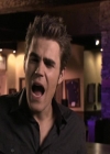 VampireDiariesWorld-dot-org_Seizoen2-DVDExtras-ThePerfectLoveTriangle-VampiresWerewolvesWitches0099.jpg