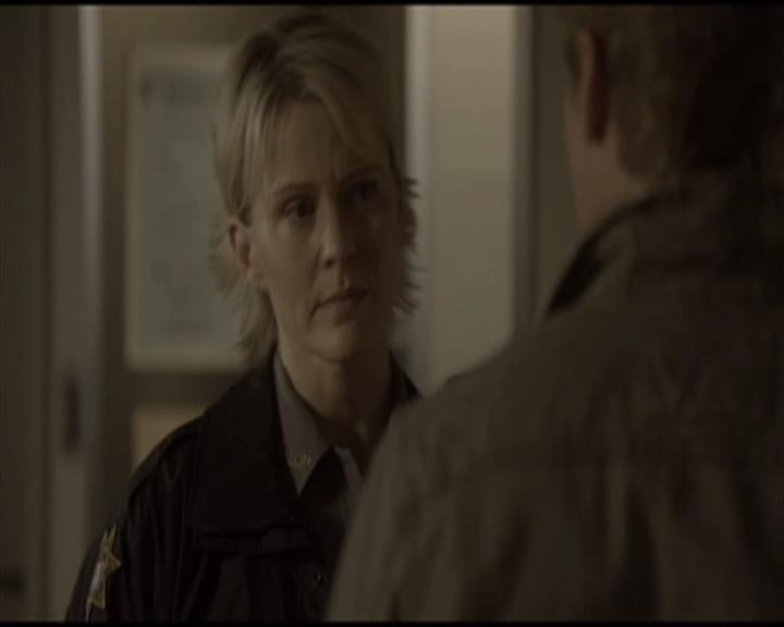 VampireDiariesWorld-dot-org_Seizoen2-DVDScenes-2x01TheReturn0012.jpg