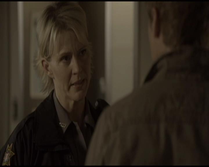 VampireDiariesWorld-dot-org_Seizoen2-DVDScenes-2x01TheReturn0014.jpg