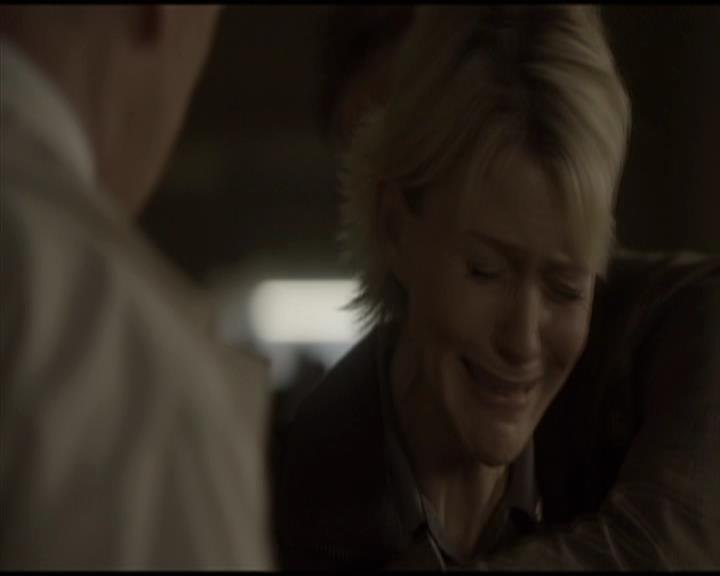 VampireDiariesWorld-dot-org_Seizoen2-DVDScenes-2x01TheReturn0046.jpg