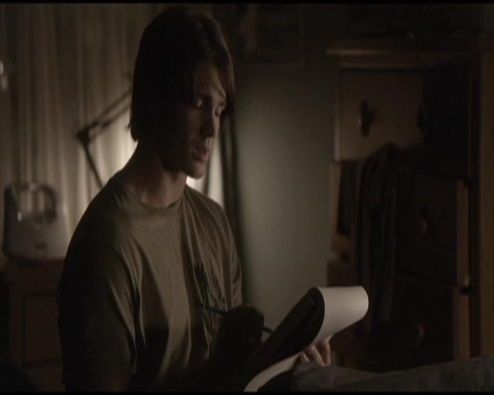 VampireDiariesWorld-dot-org_Seizoen2-DVDScenes-2x01TheReturn0061.jpg