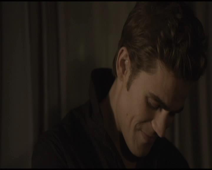 VampireDiariesWorld-dot-org_Seizoen2-DVDScenes-2x01TheReturn0125.jpg