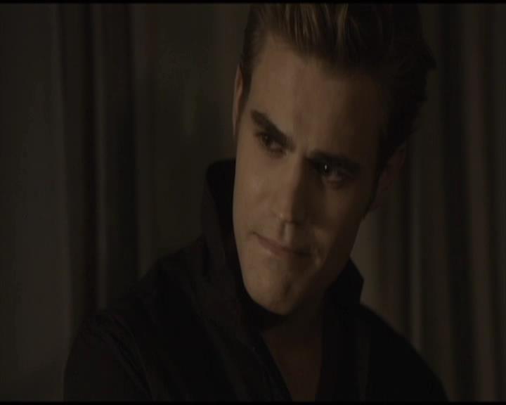 VampireDiariesWorld-dot-org_Seizoen2-DVDScenes-2x01TheReturn0133.jpg