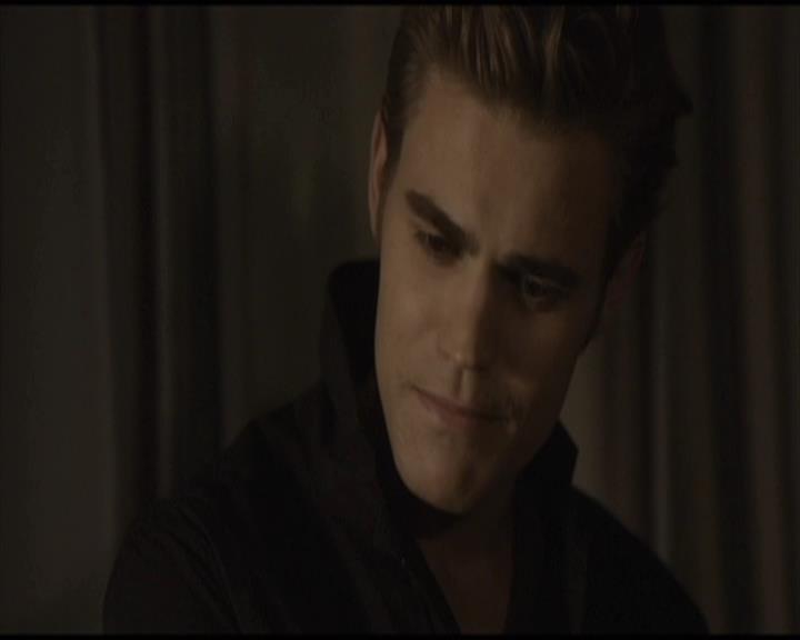 VampireDiariesWorld-dot-org_Seizoen2-DVDScenes-2x01TheReturn0135.jpg