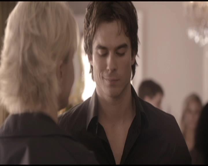 VampireDiariesWorld-dot-org_Seizoen2-DVDScenes-2x01TheReturn0179.jpg