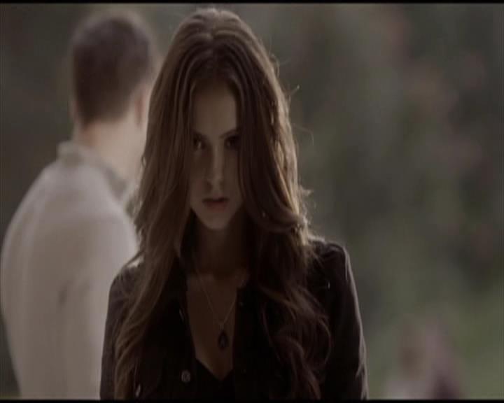 VampireDiariesWorld-dot-org_Seizoen2-DVDScenes-2x01TheReturn0200.jpg
