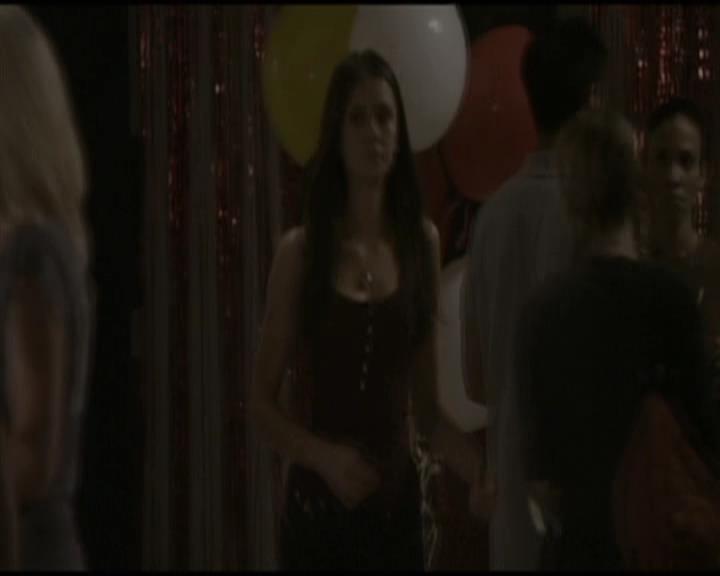 VampireDiariesWorld-dot-org_Seizoen2-DVDScenes-2x02BraveNewWorld0006.jpg