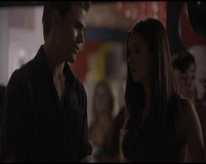 VampireDiariesWorld-dot-org_Seizoen2-DVDScenes-2x02BraveNewWorld0038.jpg
