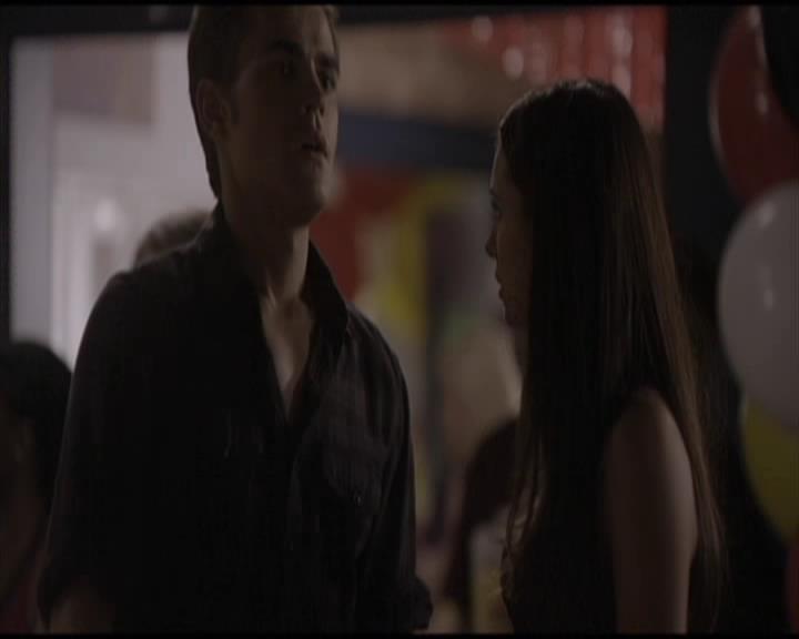 VampireDiariesWorld-dot-org_Seizoen2-DVDScenes-2x02BraveNewWorld0041.jpg