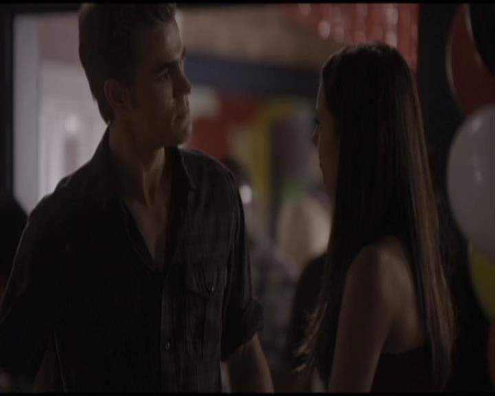 VampireDiariesWorld-dot-org_Seizoen2-DVDScenes-2x02BraveNewWorld0058.jpg