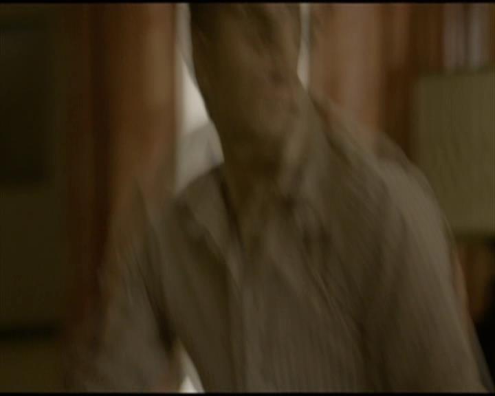 VampireDiariesWorld-dot-org_Seizoen2-DVDScenes-2x03BadMoonRising0064.jpg