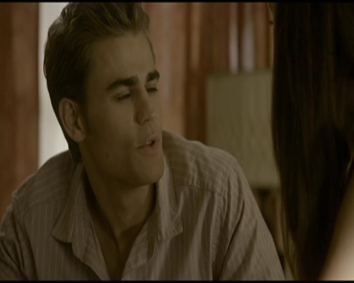 VampireDiariesWorld-dot-org_Seizoen2-DVDScenes-2x03BadMoonRising0070.jpg