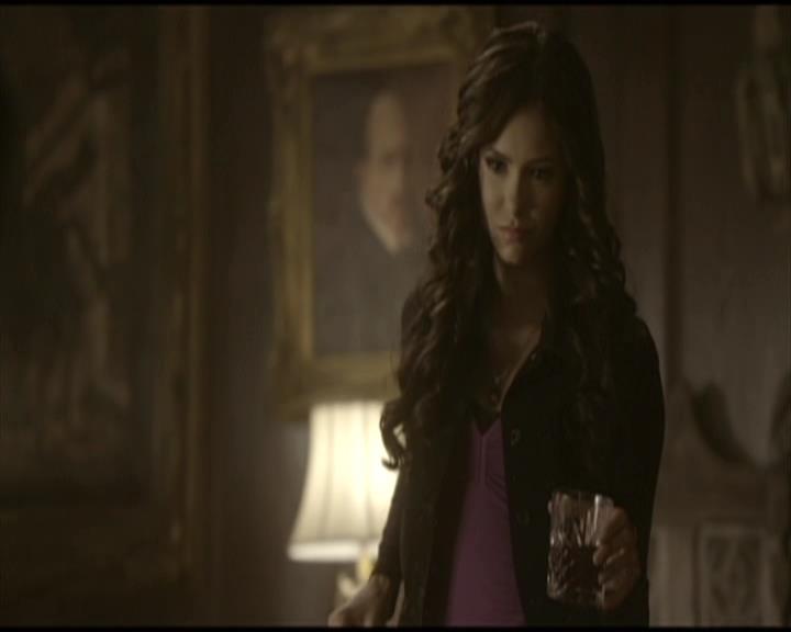 VampireDiariesWorld-dot-org_Seizoen2-DVDScenes-2x04MemoryLane0002.jpg